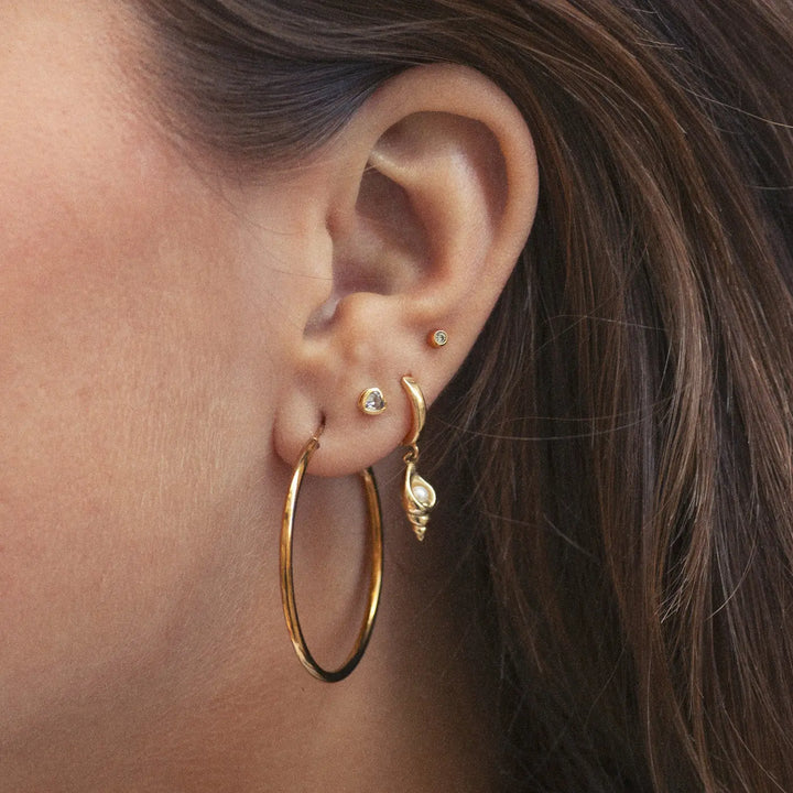 Rafi - Seashell Hoop Earrings Timi of Sweden