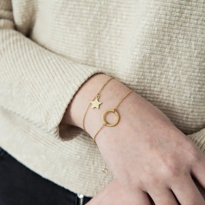 Circle Bracelet Gold