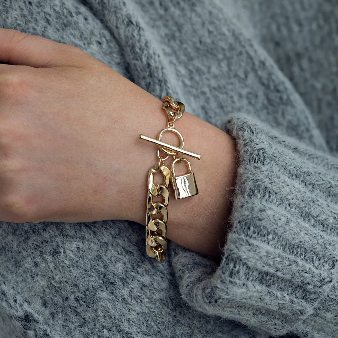 chunky curb lock chain bracelet